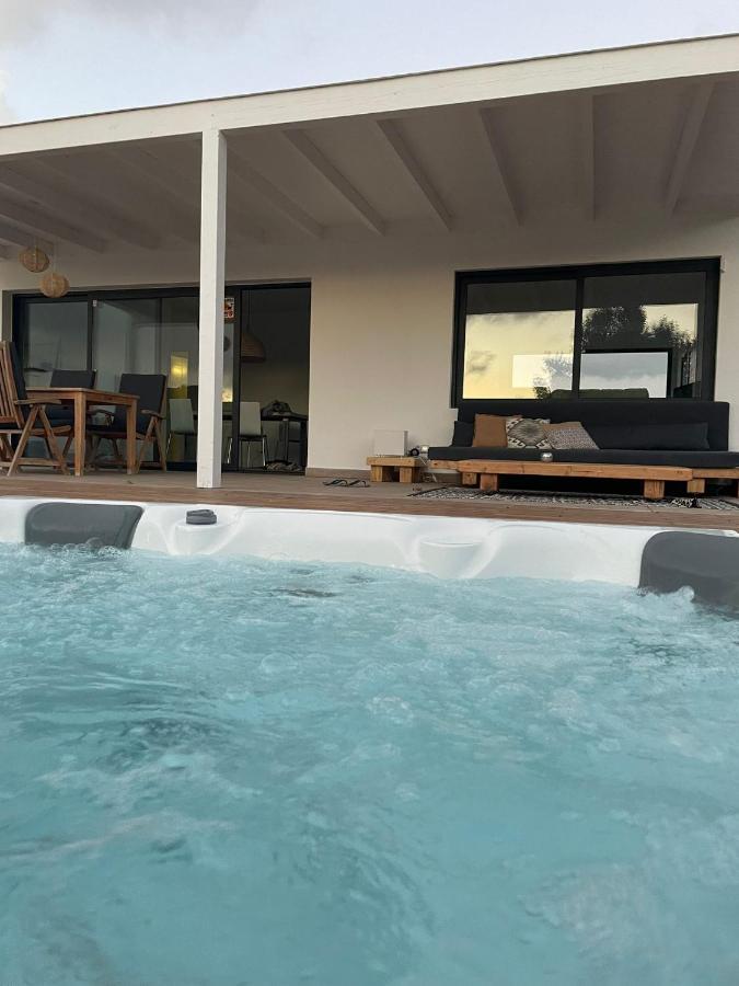 North Shore Villas Lajares, Manalari, Private Jacuzzi ภายนอก รูปภาพ